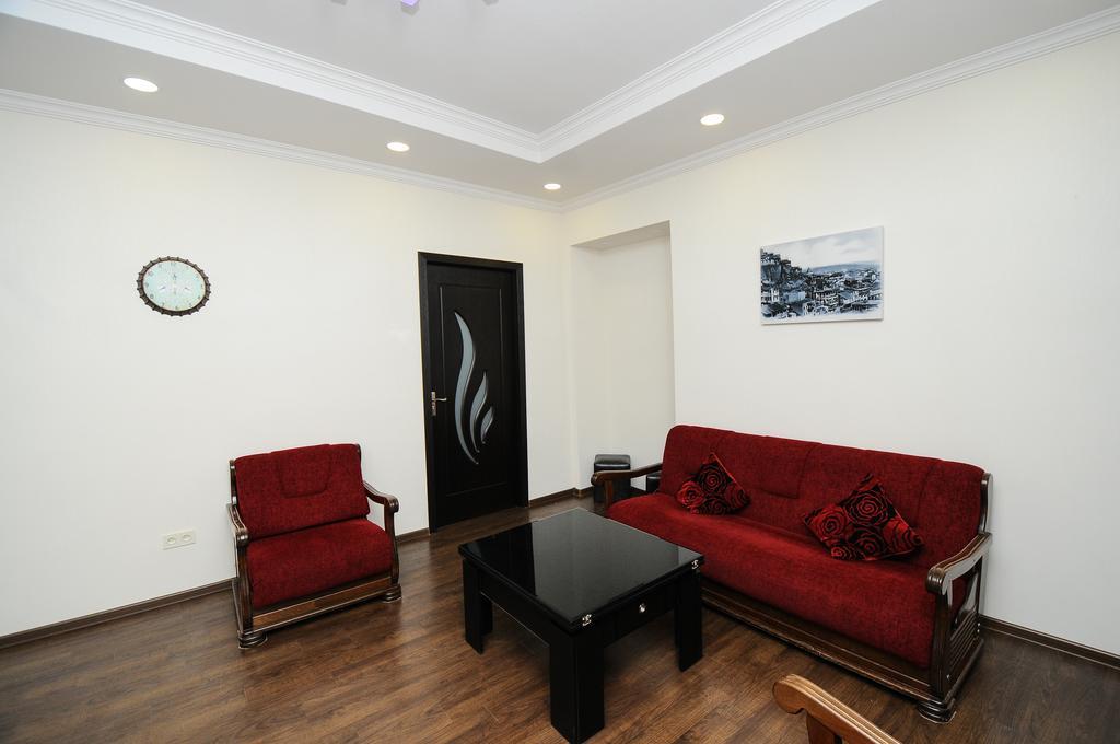 Elegant Modern